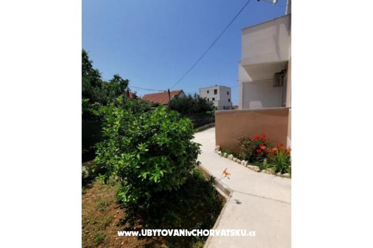 Apartments Ema i Roza – photo 2
