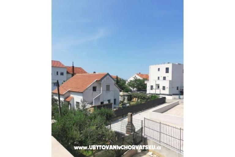 Apartments Ema i Roza – photo 4
