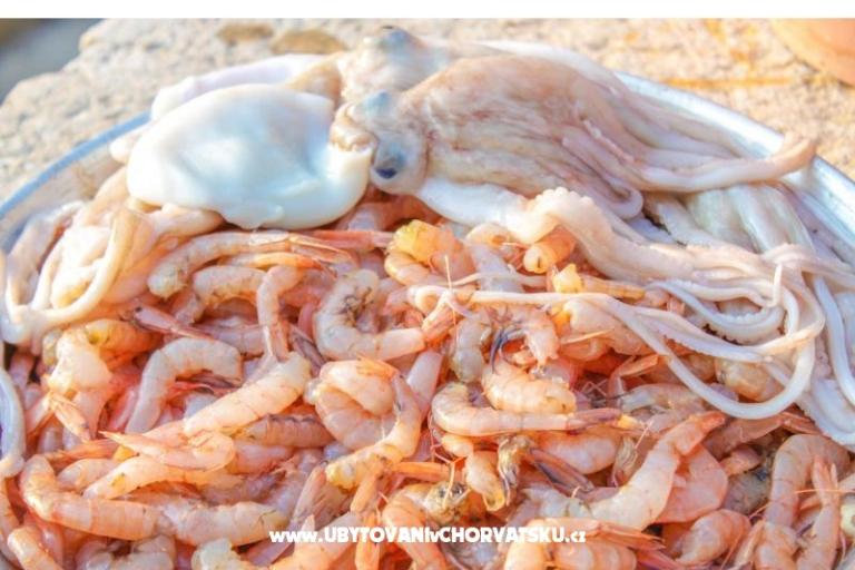 Lola's apartments – photo 10