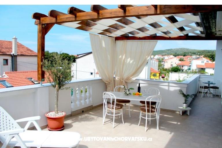 Apartments Juricev 100m to the beach – photo 10