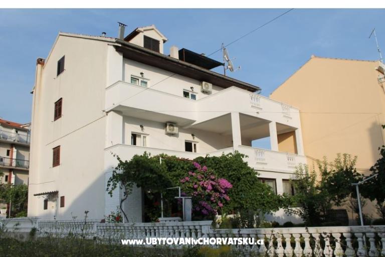 Apartments Juricev 100m to the beach – photo 18