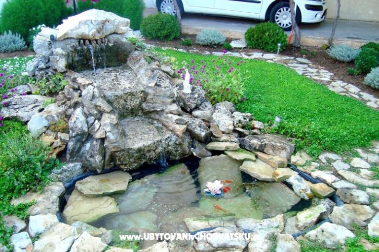 Apartments Juricev 100m to the beach – photo 6