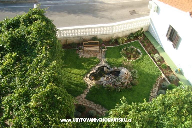 Apartments Juricev 100m to the beach – photo 7