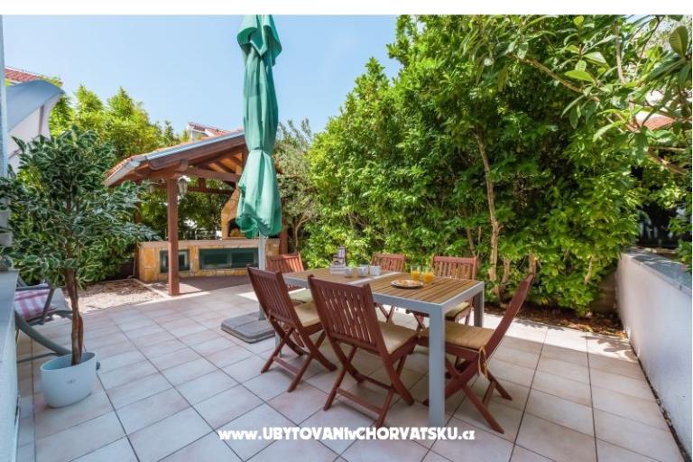 Apartments Karla, Mara, Ana, Ivan   – photo 17