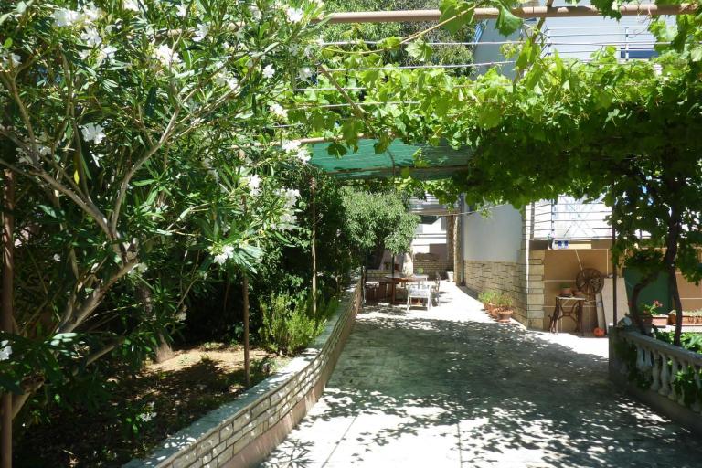 Apartments Kresović – photo 4