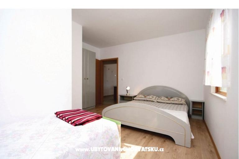 Apartments Šarac – photo 8