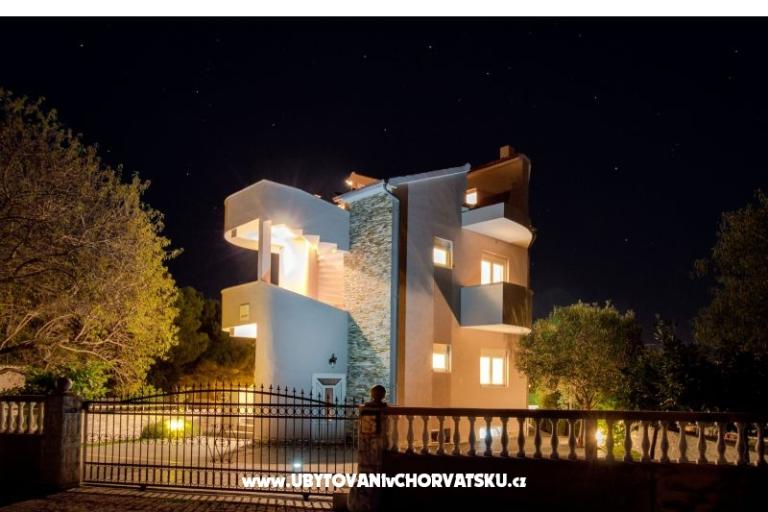 Aquarius Apartments – photo 5