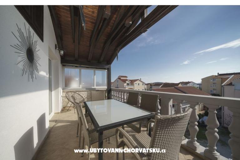 Villa Grey Stone – photo 3