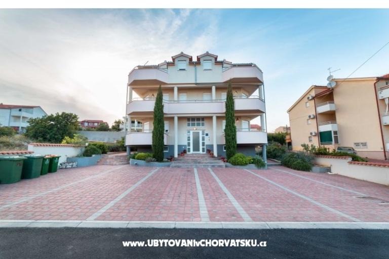 Villa Lovas – photo 2
