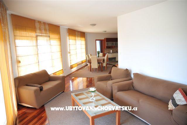 Apartment Lea – photo 2