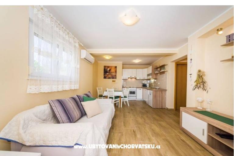 Apartment Leo – photo 11