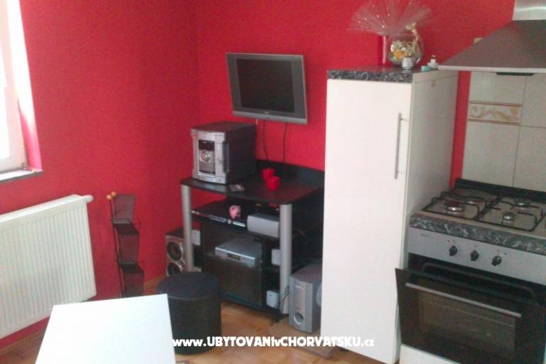 Apartments with swimming pool-Crno – photo 5