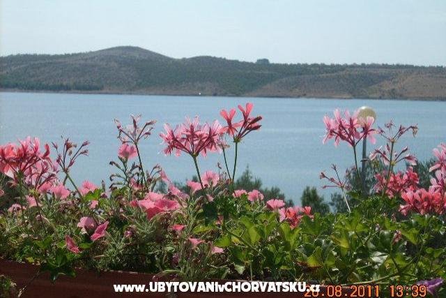 Apartments Lora – photo 4