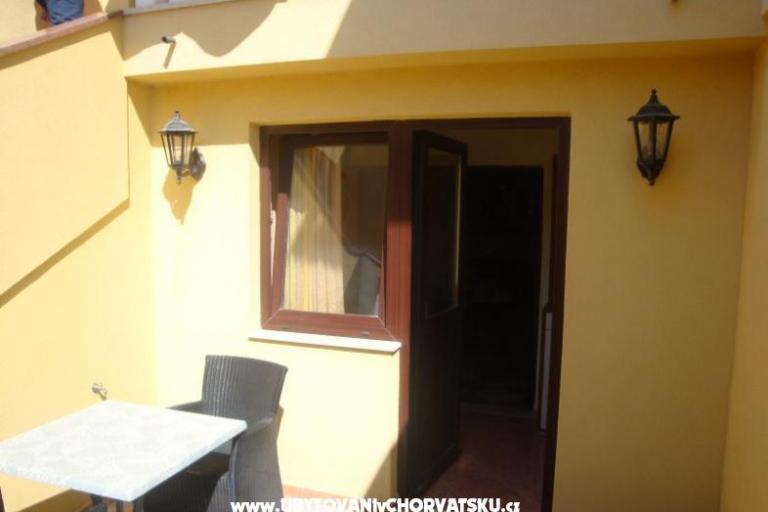 Apartments Puntamika coast – photo 17