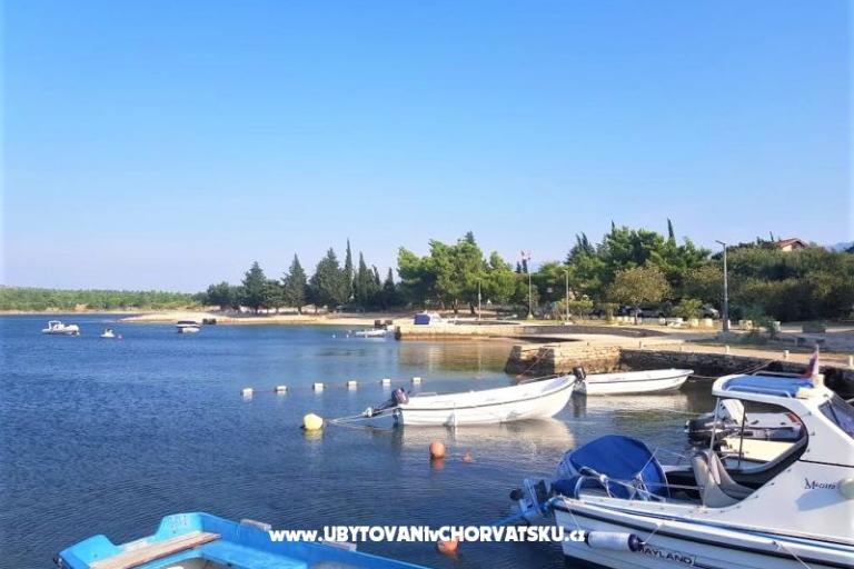 Apartments Tena,  prvi red do mora – photo 16