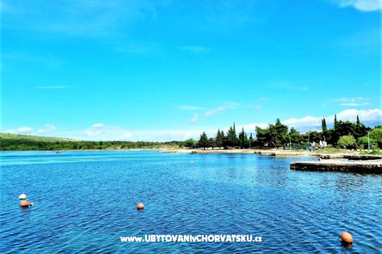 Apartments Tena,  prvi red do mora – photo 23