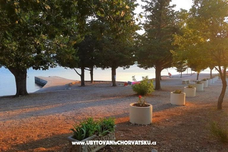 Apartments Tena,  prvi red do mora – photo 28
