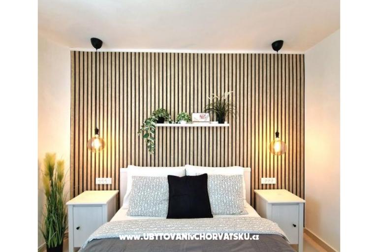 Apartments Tena,  prvi red do mora – photo 49