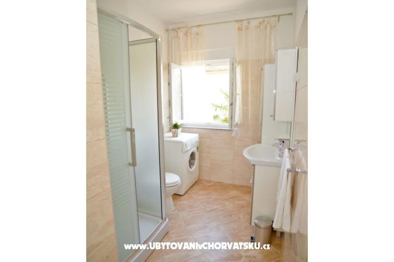 Apartments and rooms Antonio – photo 10