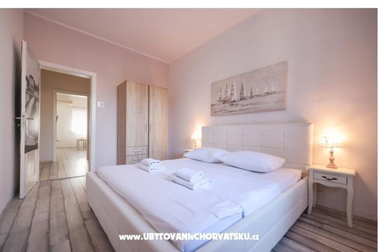 Apartments Floresita – photo 2