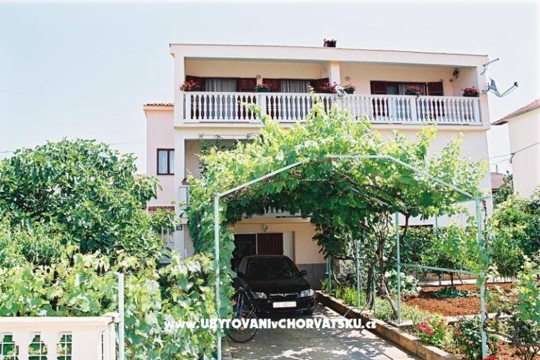 Apartments INA – photo 2