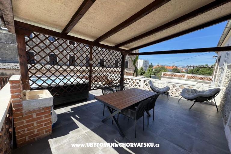 Apartments Karuzz – photo 2
