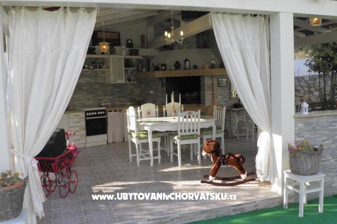 Apartments Mirakul – photo 2