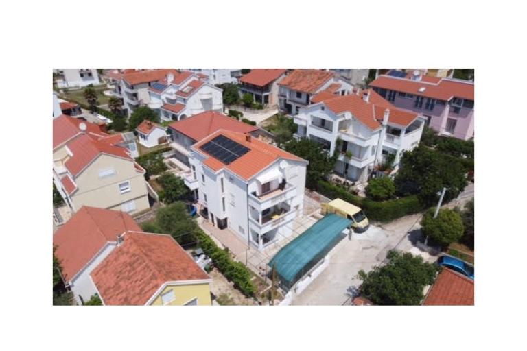 Apartments Zara by the sea – photo 11