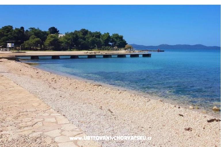 Apartments Zara by the sea – photo 8