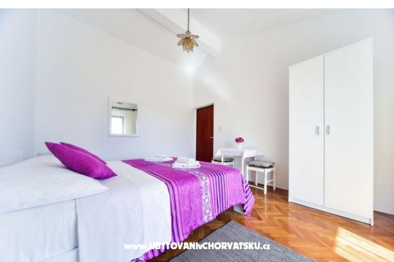 Ivan Apartments &amp; Rooms – photo 17
