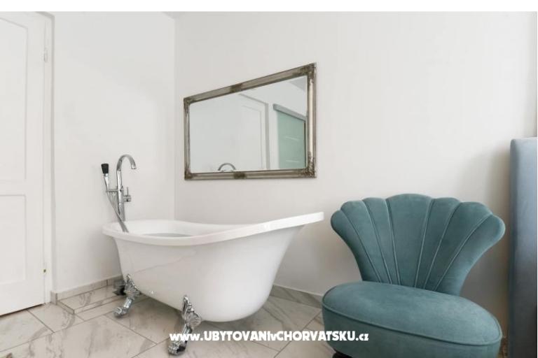 Maria Luxury Suite, Center – photo 16