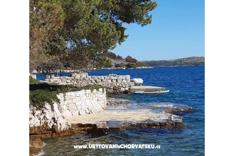 Robinzonski turizam Lavdara Dominis – photo 17