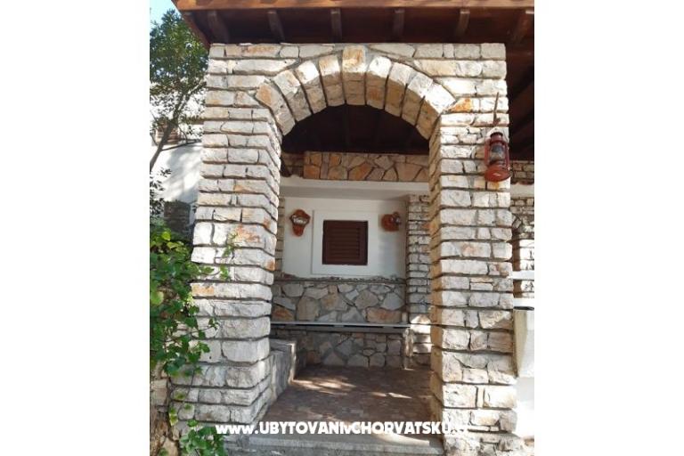 Robinzonski turizam Lavdara Dominis – photo 24