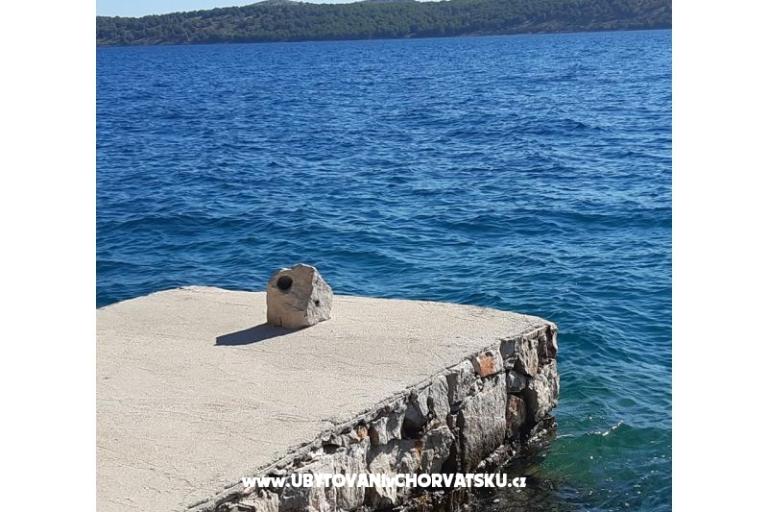 Robinzonski turizam Lavdara Dominis – photo 30