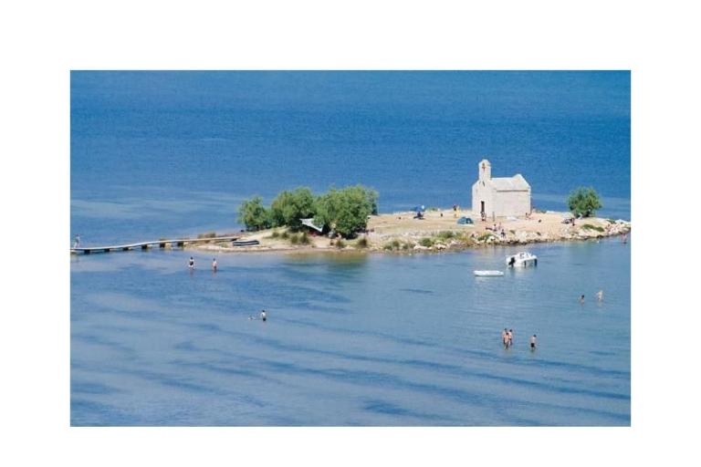 Sunshine Apartments – photo 13