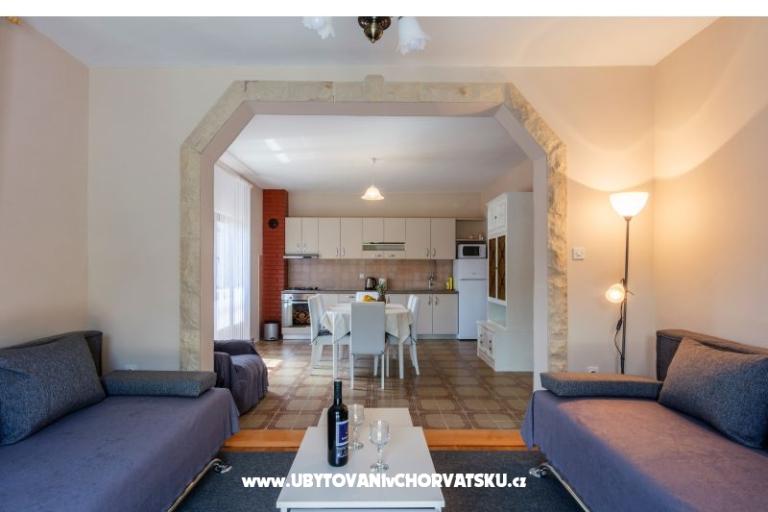 Vacation house Maslina – photo 14