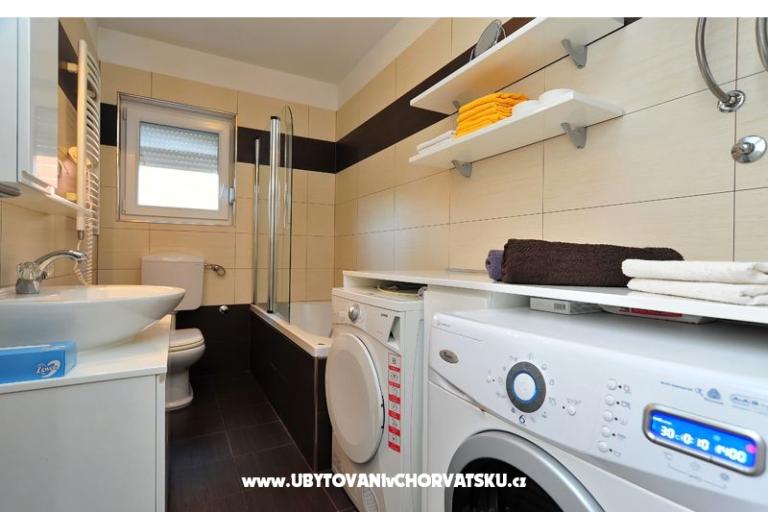 Apartment with pool ViGo – photo 14