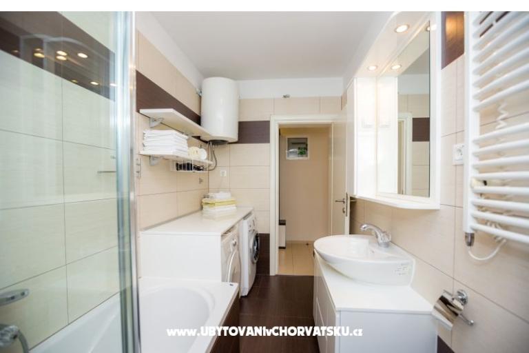 Apartment with pool ViGo – photo 15