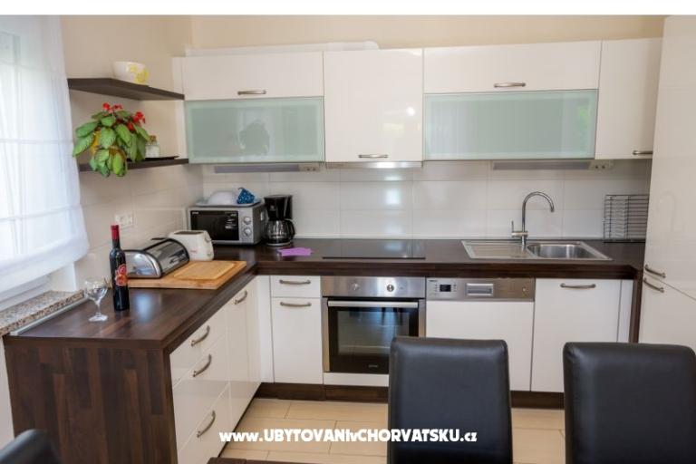 Apartment with pool ViGo – photo 6