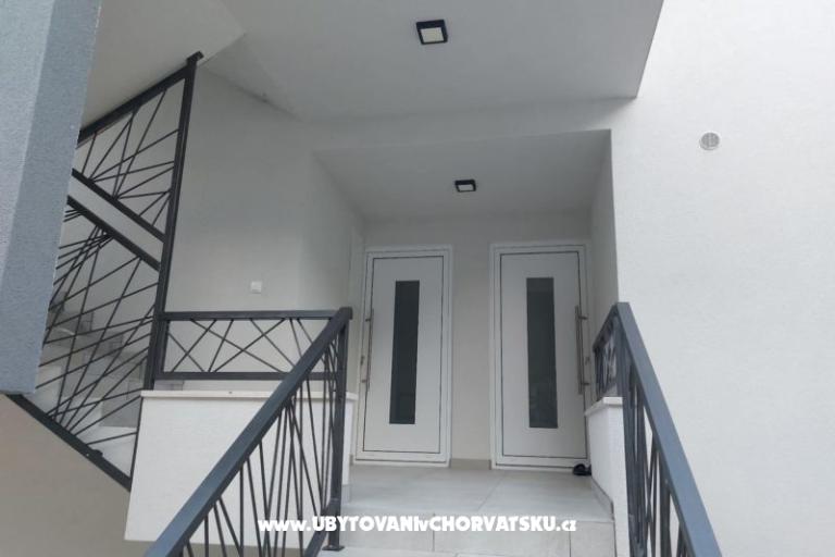 Apartments Bevanda Zaostrog – photo 4