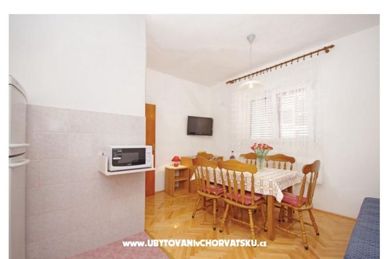 Apartments Julijana Zaostrog – photo 14