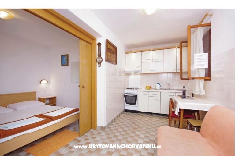 Apartments Julijana Zaostrog – photo 16