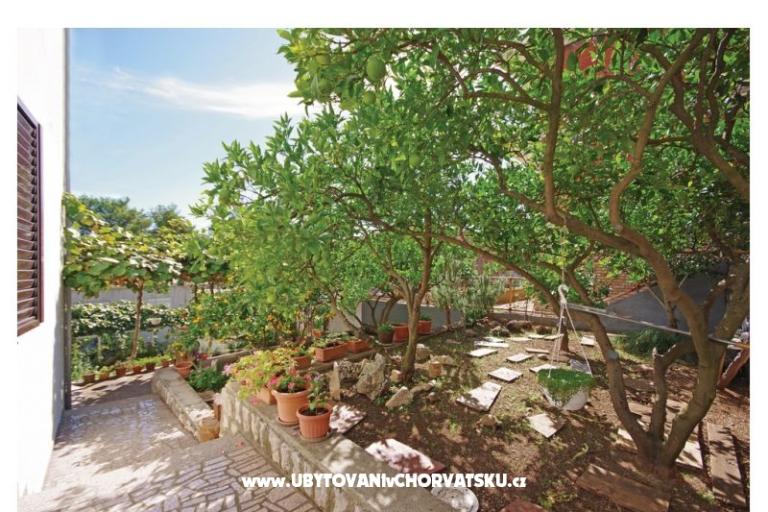 Apartments Julijana Zaostrog – photo 18