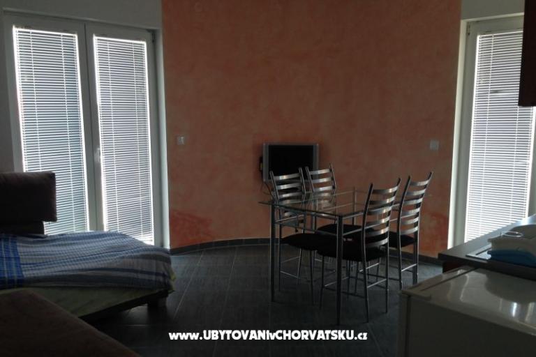 Apartments Ćurić – photo 12