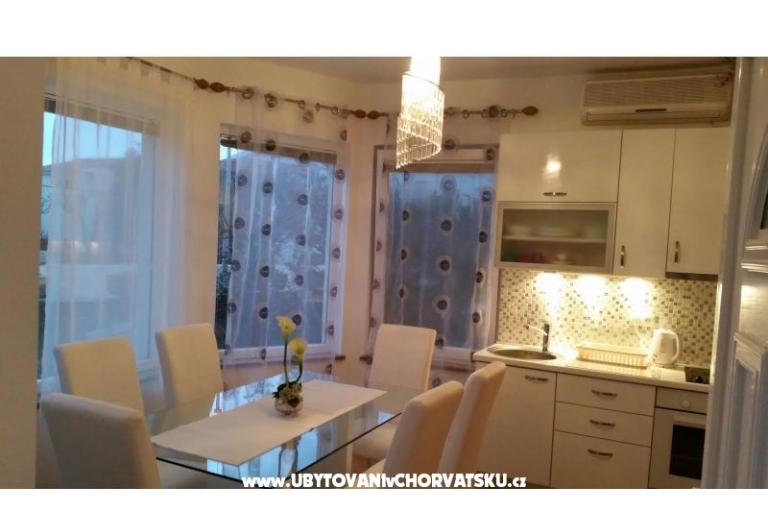 Apartments Renata – photo 11