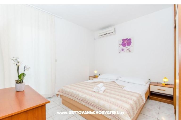 Apartments Knezović – photo 12