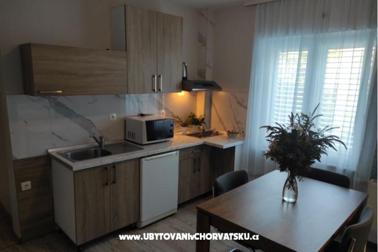 Vila Filipovic Apartments Žuljana – photo 16